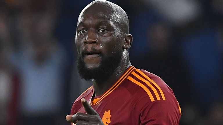 Římští fanoušci stále pochybují o schopnostech Josého Mourinha